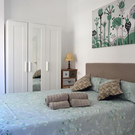 Apartamento En Centro De Ferrol Buitenkant foto
