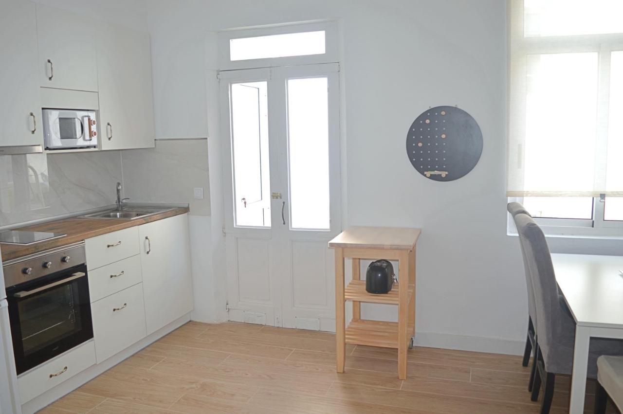 Apartamento En Centro De Ferrol Buitenkant foto