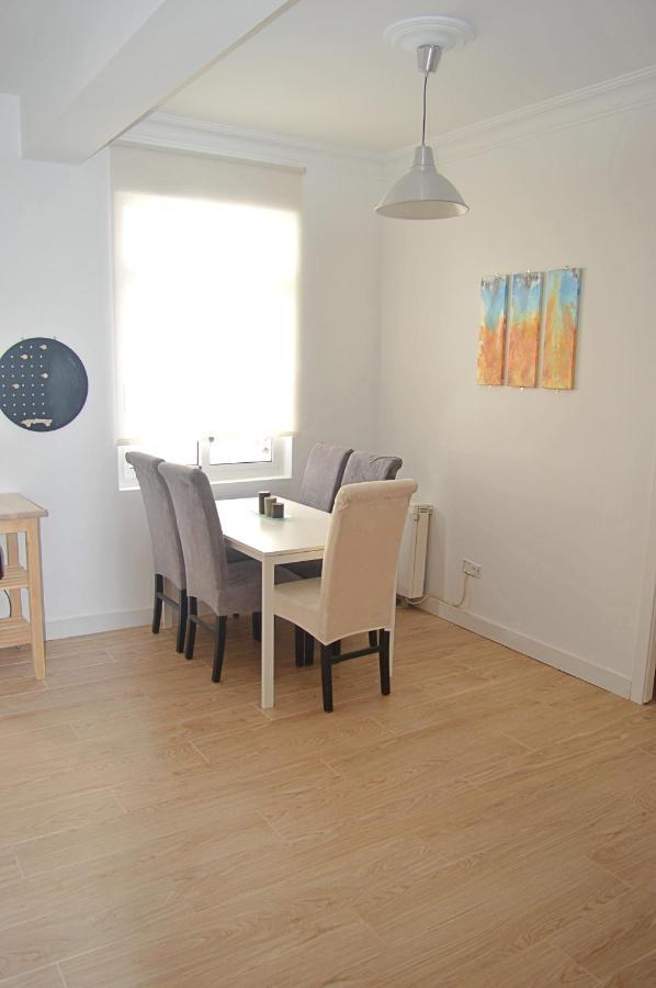 Apartamento En Centro De Ferrol Buitenkant foto